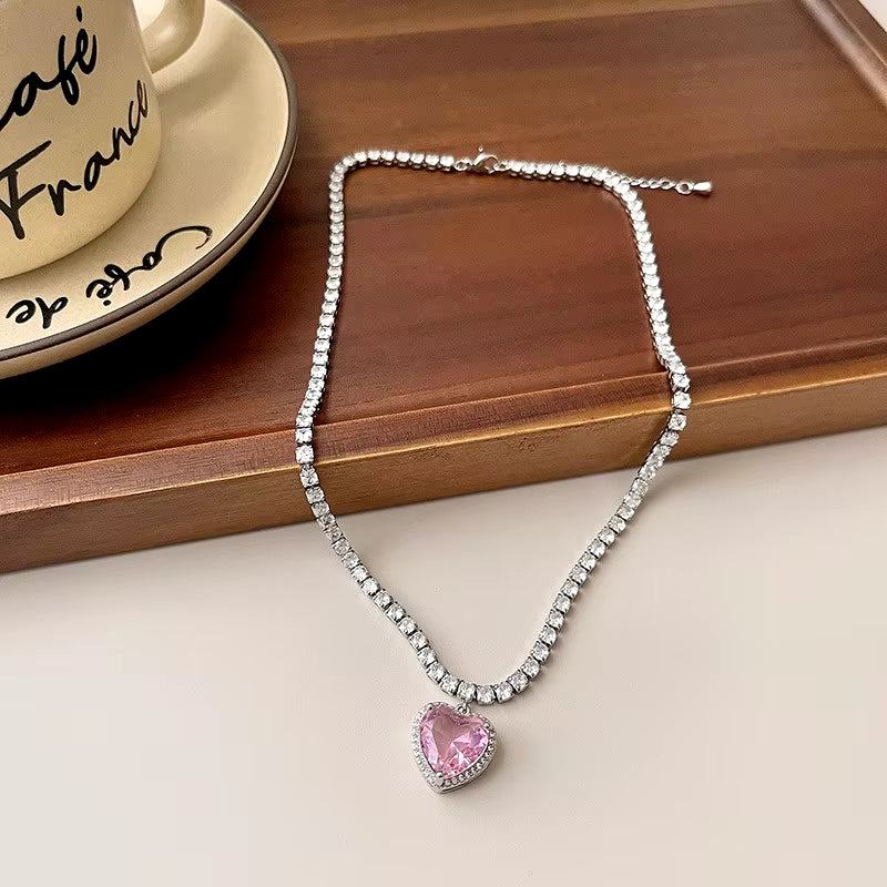 Pink Heart Pendant Necklace for Women Lovers Rhinestione Clavicle Chain Chocker Female Cute Crystal Moonstone Jewlery Gifts